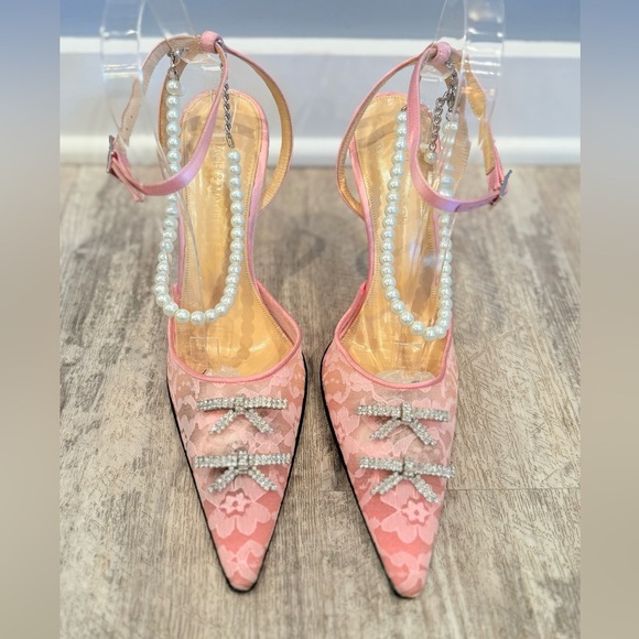 MACH & MACH Pink Lace, Pearl Anklet and Diamanté Bow Heels NWT - Picture 10 of 11